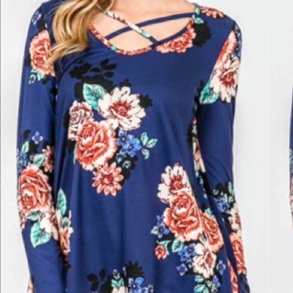 Long sleeve floral patterned shirt